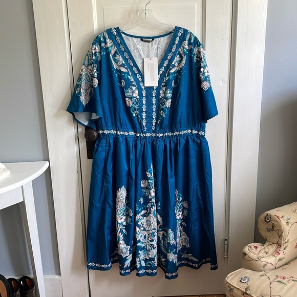 New with tags BloomChic dress, size 18-20 teal blue with mauve and aqua accents - Picture 1 of 10